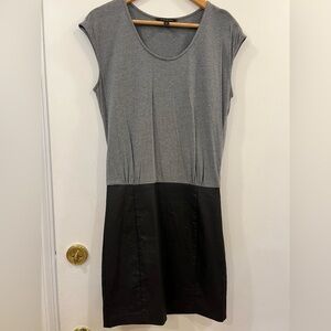 Banana Republic Gray and Black Skirt-Illusion Dress, size 4